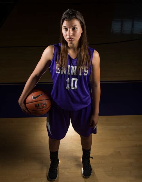 Long Beach Poly’s Jasmine Jones named 2016 Press-Telegram Dream Team