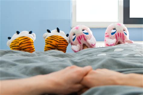 7 Scientifically Proven Benefits Of Cuddling | Thought Catalog