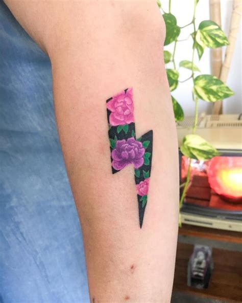 Lightning Bolt Tattoo: Meaning and Designs | Art and Design