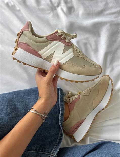 New balance 327🥰женские кроссовки🥰 — цена 2699 грн в каталоге Кроссовки ...