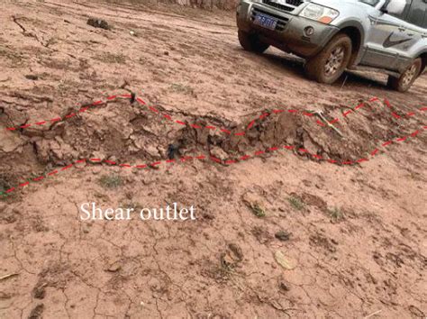 (a) Comparison and verification diagram of InSAR interpretation and ...