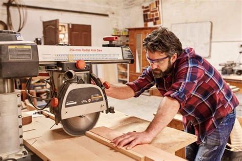 Radial Arm Saw Uses: Essential Guide