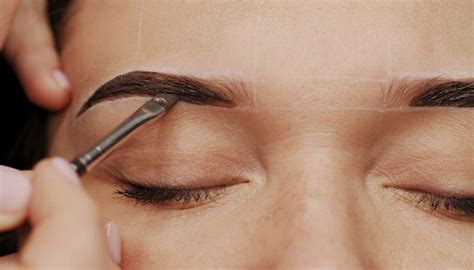 The Best Eyebrow Trends for 2024