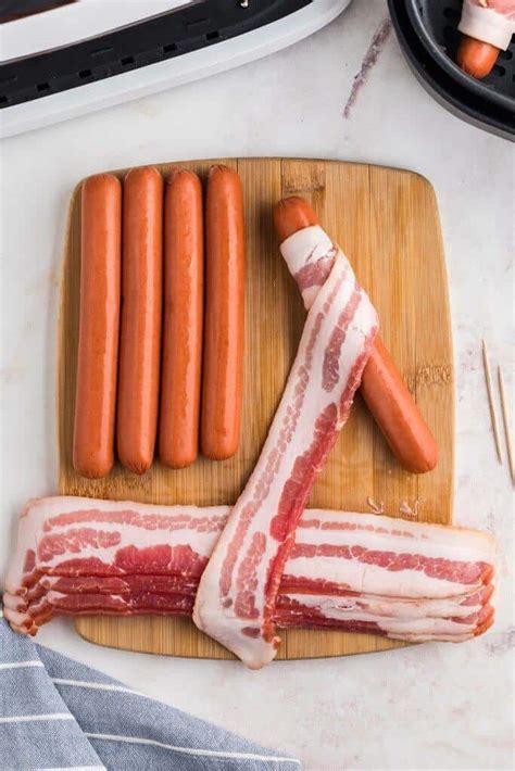 how to make bacon wrapped hot dogs in air fryer