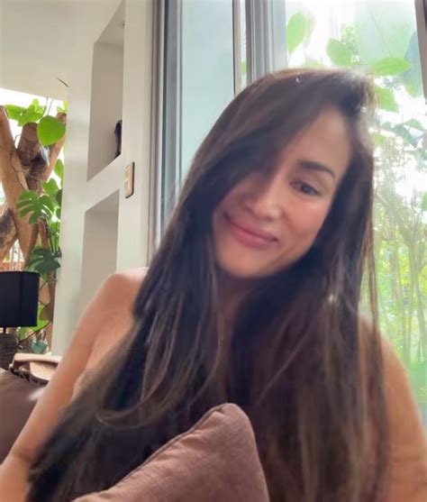 Ina Raymundo Unofficial