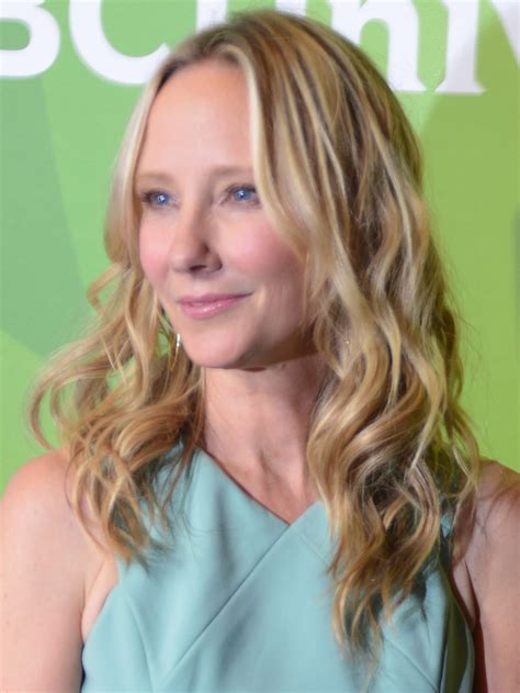 File:Anne Heche July 14, 2014 (3x4 cropped).jpg - Wikimedia Commons