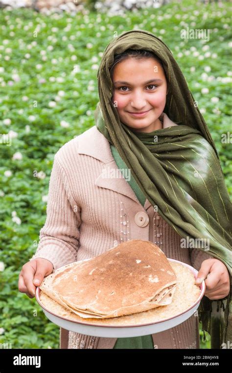 Hunza Valley Girls