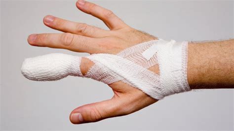 What Is The Best First Aid For A Broken Finger