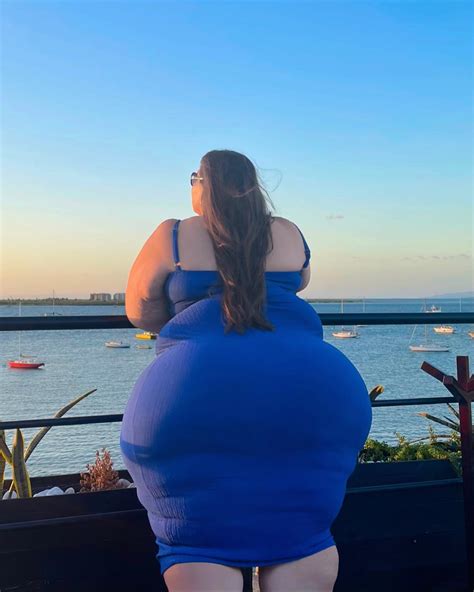 BoBerry (@officialboberry) • Instagram photos and videos