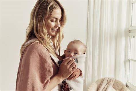 BabyBjorn Baby Carrier Mini 3D Jersey Light Beige - Nursery Direct