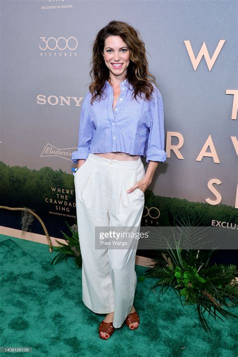 Courtney Henggeler's feet