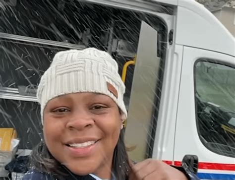usps worker shot  killed   job informing news