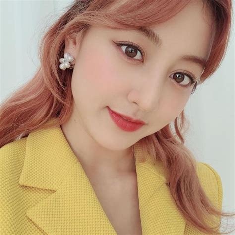 jihyo net worth 2021