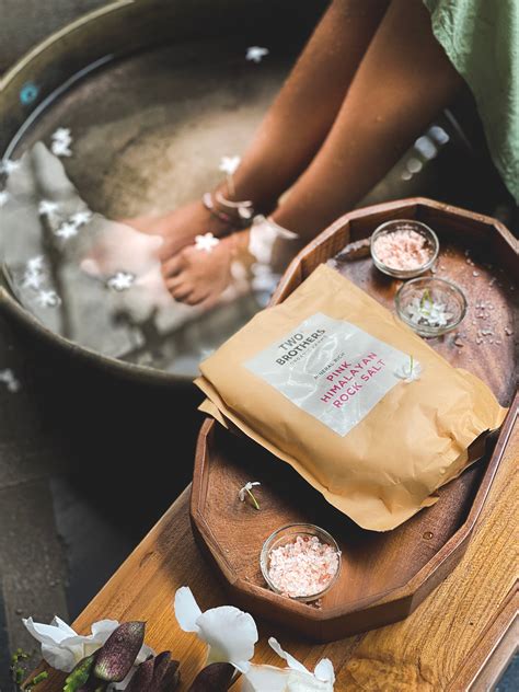 The Benefits of a Himalayan Salt Foot Soak for Relaxation – USA Two