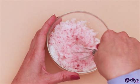 DIY Face Scrub Recipe: Gentle Exfoliant for Your Skincare Routine