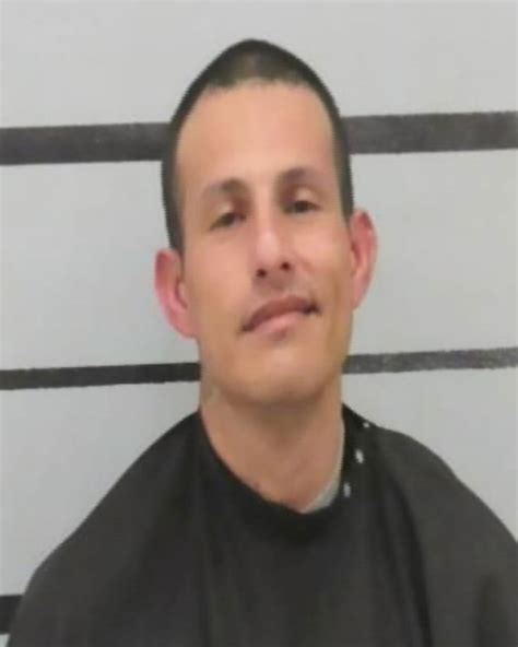 LUBBOCK COUNTY MUGSHOTS | NARVAEZ, GERARDO 12/19/2024 Age: 22 Charges