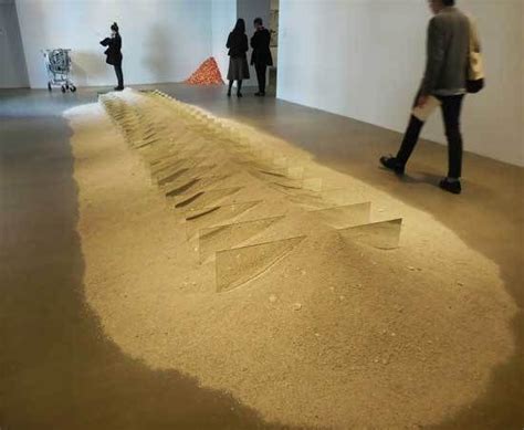 Robert Smithson | Robert smithson, Land art, New museum