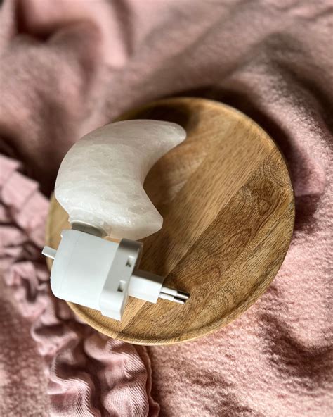 Lola, Moon and Stars