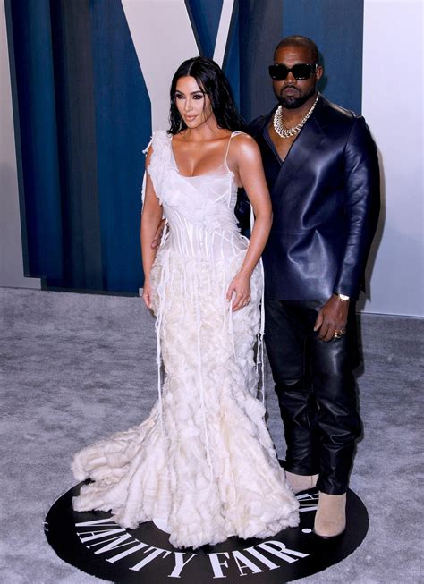 Kim Kardashian Big Boobs In Sexy Cleavage - Hot Celebs Home