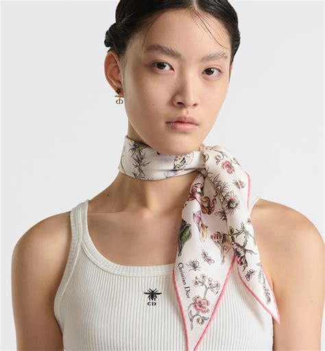 ผ้าพันคอ Dior Diamond รุ่น Dior Cabinet de Curiosités ผ้าไหมทวิลล์พิมพ์