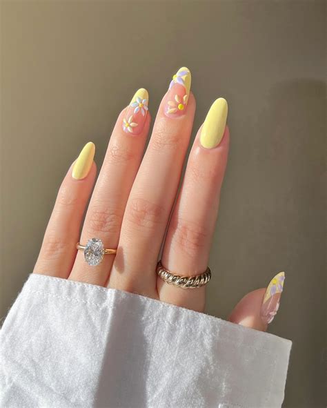 24+ Vibrant Butter Yellow Nail Ideas (2025 Trends) - DrExplains