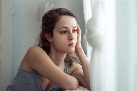 Why Am I So Unhappy? (15 Top Reasons You're Miserable)