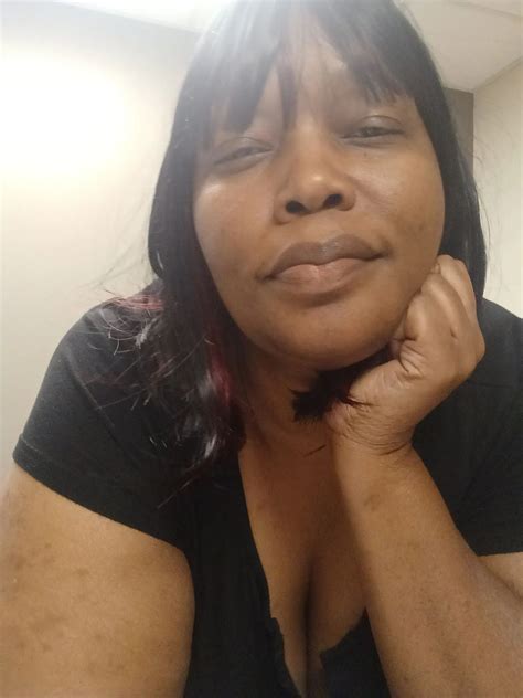 Johnny Gill's Fiancée: 5 Things You NEED To Know Before Anyone Else! Image 5