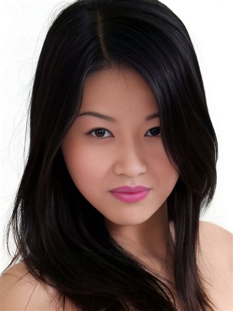 Tiang Fang (Model) Wiki, Age, Height, Bio, Ethnicity, Boyfriend, Career