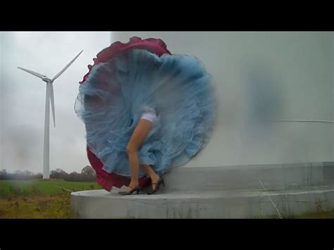 "EEEK, My skirt is flYing over my head" HOW EMBARRASSING | Windy skirts