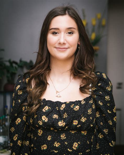Rising Star Spotlight: Gigi Perez and Her Fresh Sound