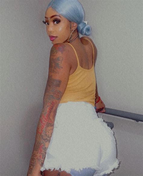 Tanea (@taneaworld) • Instagram photos and videos