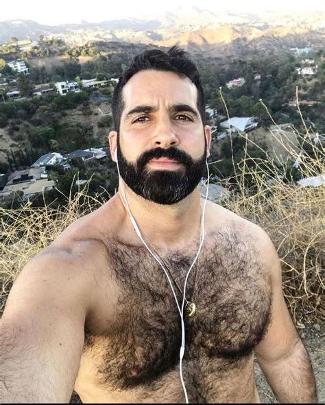 Homem Pelado E Peludo - Pin de Hairy Bearded Men em Hairy Men Hairy Chest | Peito peludo ...