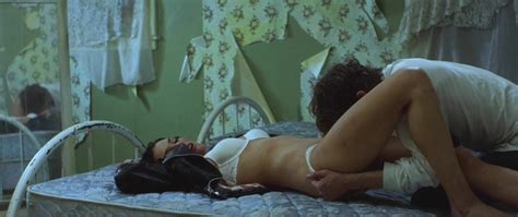 Naked Taylor Cole in The Ganzfeld Haunting