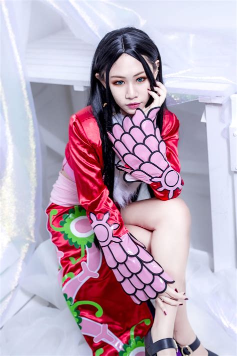 BOA HANCOCK FROM ONE PIECE •rurusama9• : r/cosplaygirls