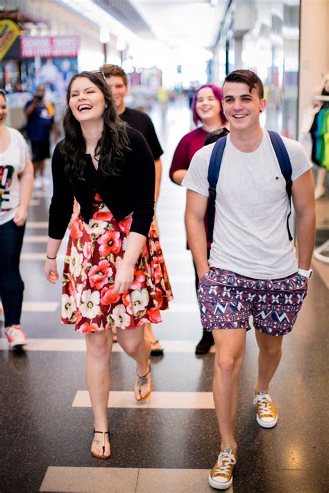 staying safe  schoolies week