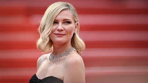 kirsten dunsts son  health scare    filming overseas