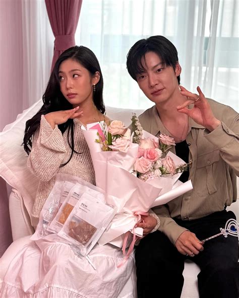 Amy Flamy | 남친..있는 척 좀 할게. @porojin @mehditowear | Instagram