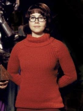 velma dinkley (linda cardellini) in 2022 | Daphne and velma, Velma ...