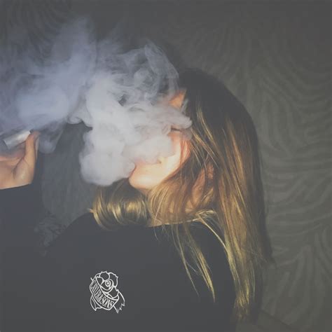 25+ Aesthetic Pics Of Girls Smoking | IwannaFile