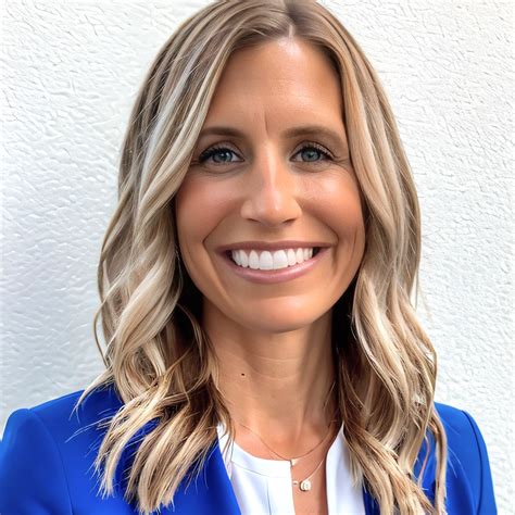 Katie Aretta, Myrtle Beach, SC Real Estate Associate - RE/MAX Southern