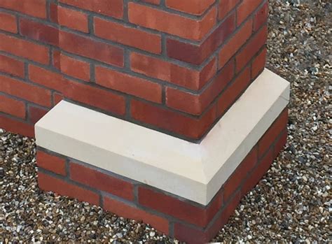 plinth  table kunis breccia stein