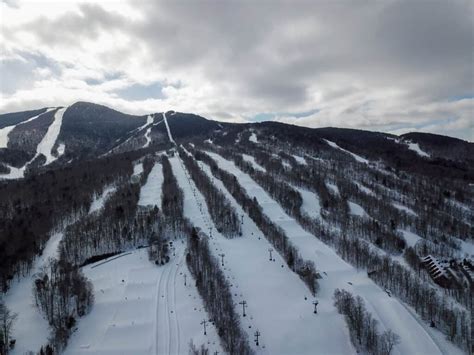 10 Best Ski Resorts in NH for Winter Fun | New England With Love