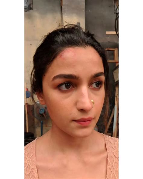 Gangu bai had a rough(bondage)night : r/AliaBhattPics