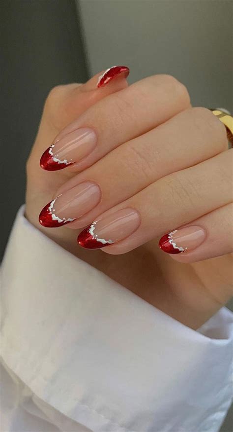 22 Festive Christmas And Holiday Nails 2022 | MOROVAN