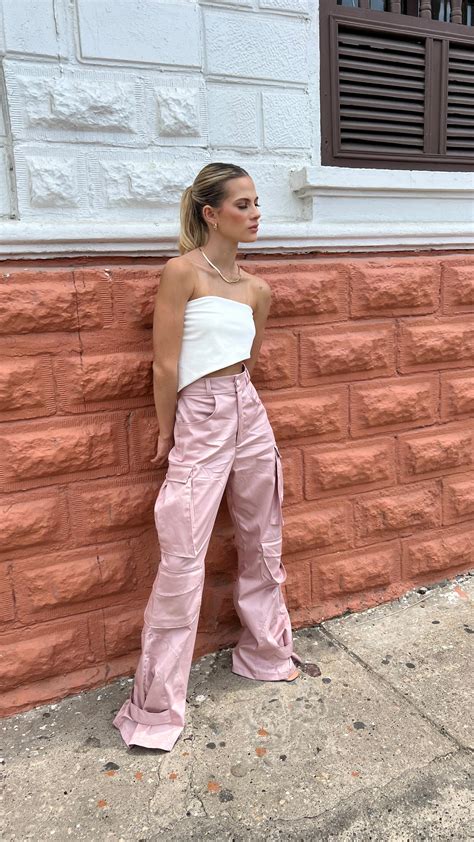 ISABELLA VASQUEZ ® (@isabellavasqueze_) • Instagram photos and videos
