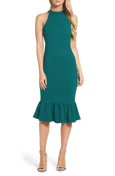 How to Dress for an Outdoor Fall Wedding | Dress for the Wedding