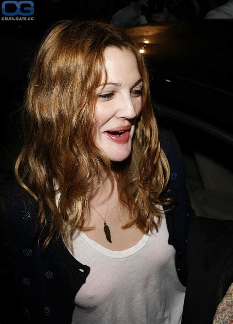 Drew Barrymore Nacktbilder vom Playboy, OnlyFans leaks und unzensierte