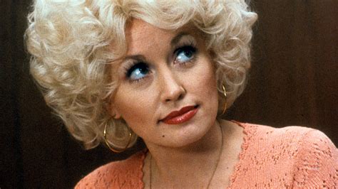 Behind The Song: "9 to 5" by Dolly Parton - American Songwriter