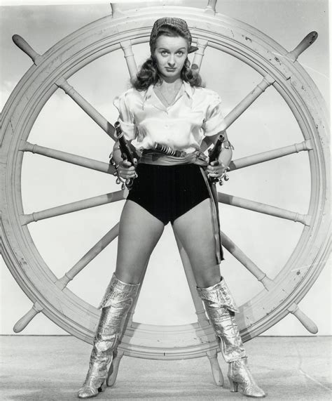 Actress Phyllis Coates' Biography: Spouse, Net Worth, Body