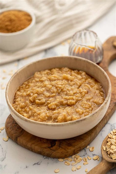 Easy Brown Sugar and Maple Oatmeal